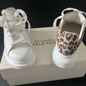 Alexander McQueen Women Oversized Sneaker “White and Leopard”